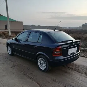 Opel Astra 2003