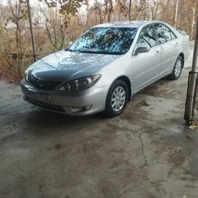 Toyota Camry 2005