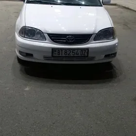 Toyota Avensis 2001