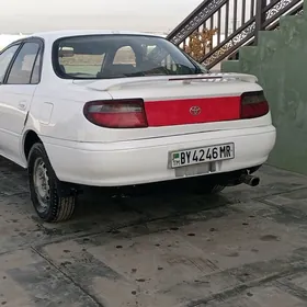 Toyota Carina 1992