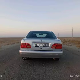 Mercedes-Benz E320 1998