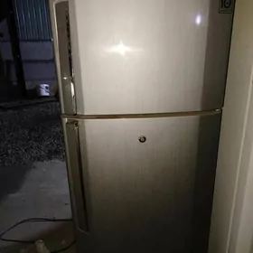 LG холодильник