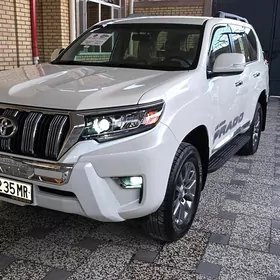 Toyota Land Cruiser Prado 2023