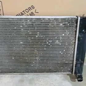 Korolla Radiýatyr 2004 Dinki