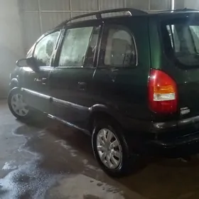 Opel Zafira 2000