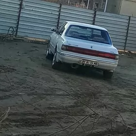 Toyota Cresta 1991