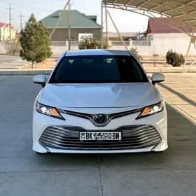 Toyota Camry 2020