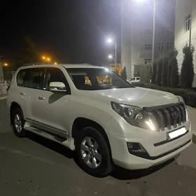 Toyota Land Cruiser Prado 2014