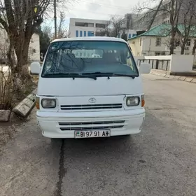 Toyota Hiace 1995