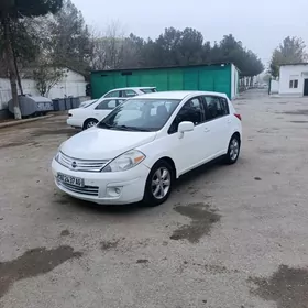 Nissan Versa 2010