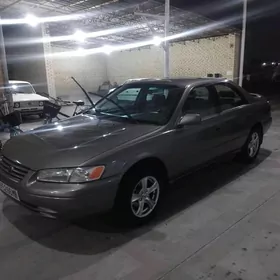 Toyota Camry 1997