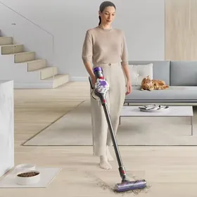 Dyson V8 Advanced Pylesos
