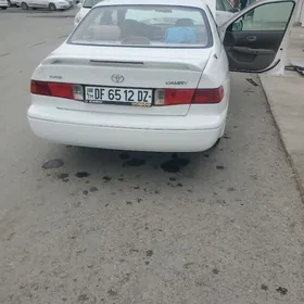 Toyota Camry 1998