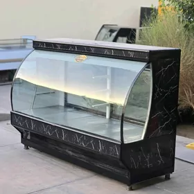 TORT ucin witrine haladilnik