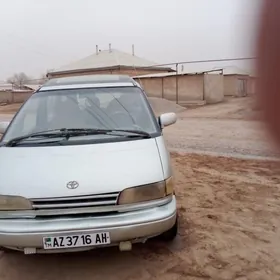 Toyota Previa 1990