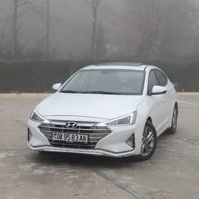 Hyundai Elantra 2020