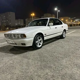 BMW 525 1989