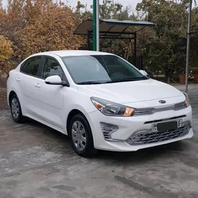 Kia Rio 2021