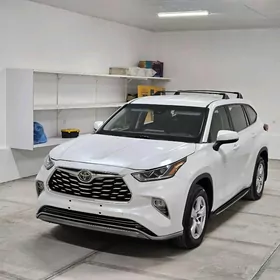 Toyota Highlander 2020