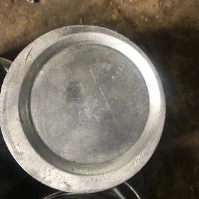 Porśen . Поршень