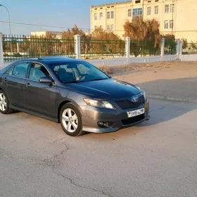 Toyota Camry 2010
