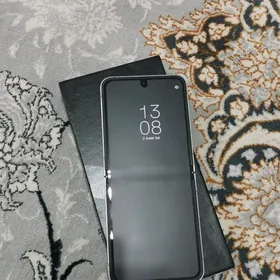 Samsung z flip 6 (12/256)