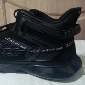 Кроссовки мужские