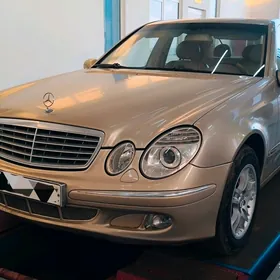 Mercedes-Benz E320 2003