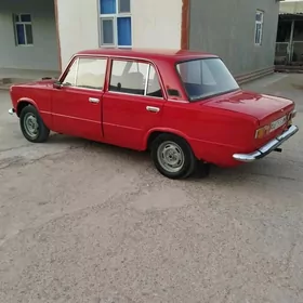 Lada 2104 1980
