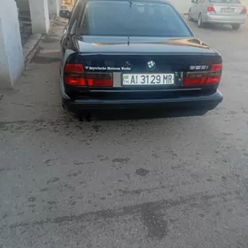 BMW 525 1989