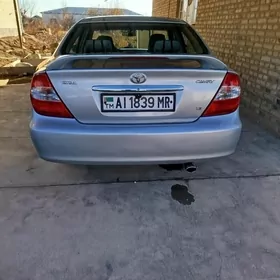 Toyota Camry 2004