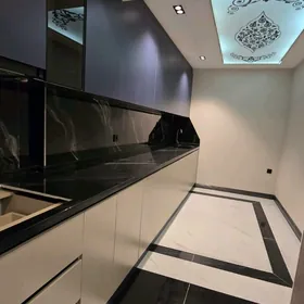  1 мик 3/3 этаж 4 комнат 72м