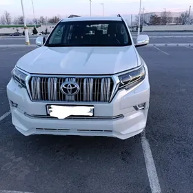 Toyota Land Cruiser Prado 2019