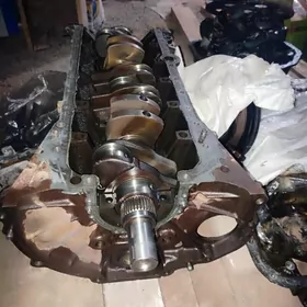 Блок от Двигателя 2 GZT