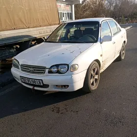 Toyota Corolla 2000