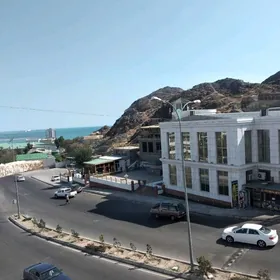 Eýesinden Satlyk Jaý