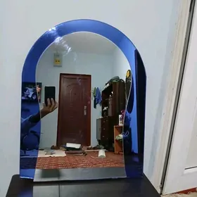 Ýüz görülÿän aýna