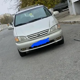 Toyota Sienna 2003