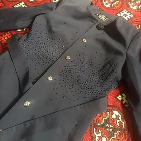 plash kostyum плащ