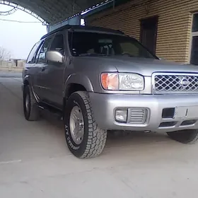 Nissan Pathfinder 2002