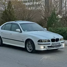 BMW E39 2002