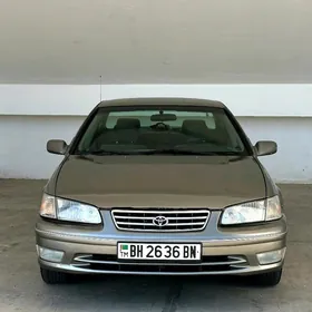 Toyota Camry 1999