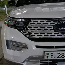 Ford Explorer 2022