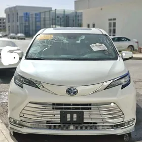 Toyota Sienna 2021