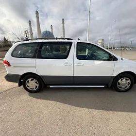 Toyota Sienna 2002