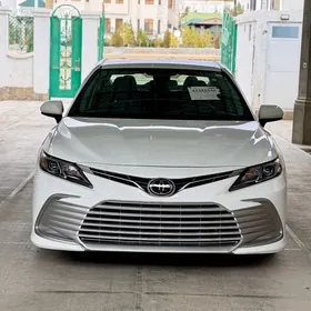 Toyota Camry 2023