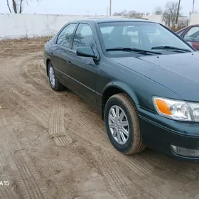 Toyota Camry 1999