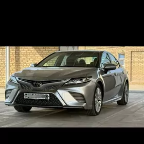 Toyota Camry 2020