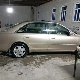 Toyota Avalon 2001
