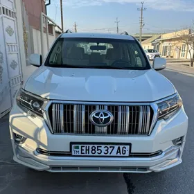 Toyota Land Cruiser Prado 2023